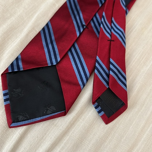 Brooks Brothers Silk Neck Tie Diagonal Stripes Red Navy - Picture 3 of 4
